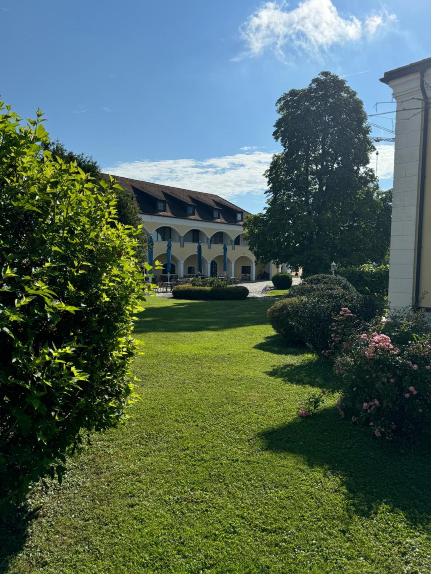 Schloss เคิร์ชฮัม ภายนอก รูปภาพ